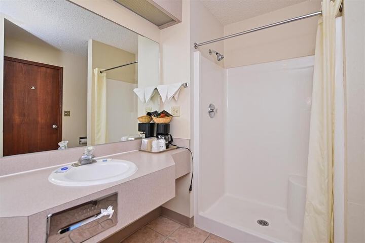 Room 9 of 21