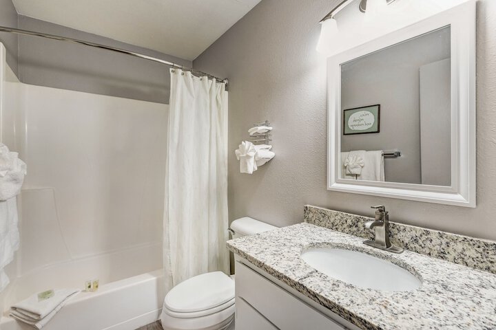 Room 115 of 399