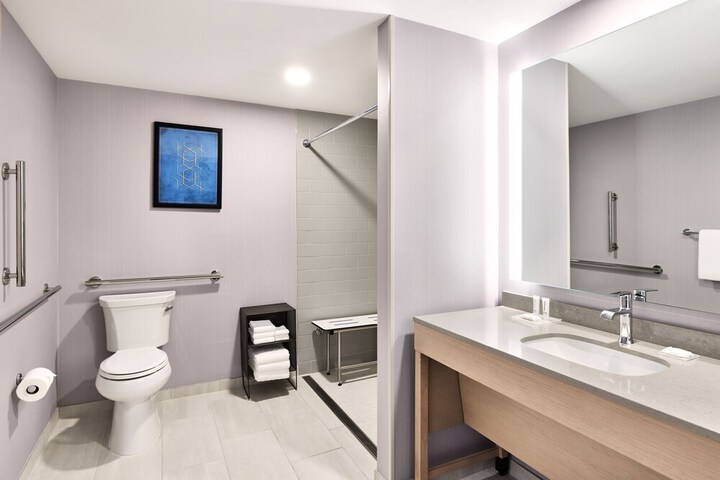 Hyatt Place Phoenix / Downtown