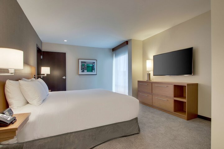 Room 48 of 113