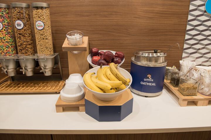 Holiday Inn Express & Suites Louisville N - Jeffersonville by IHG