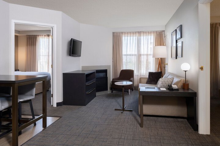 Room 25 of 44