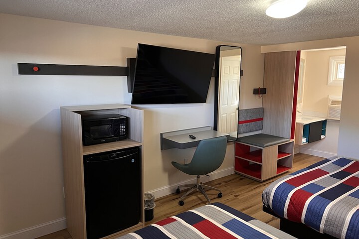 Room 11 of 26
