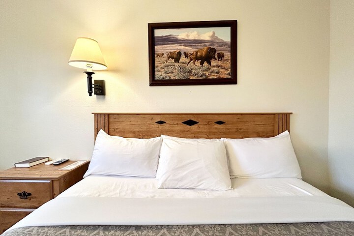 Room 9 of 20