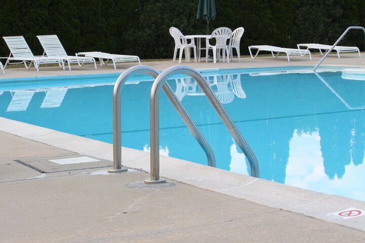 Pool 9 of 37