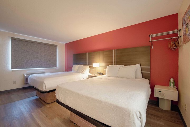 Room 32 of 52