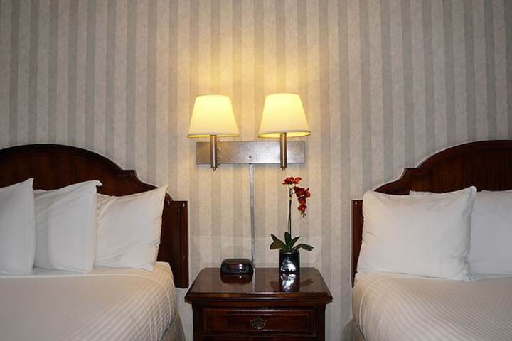 Room 22 of 48
