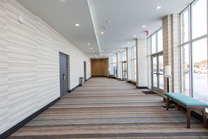 Holiday Inn Hotels and Suites Mount Pleasant by IHG
