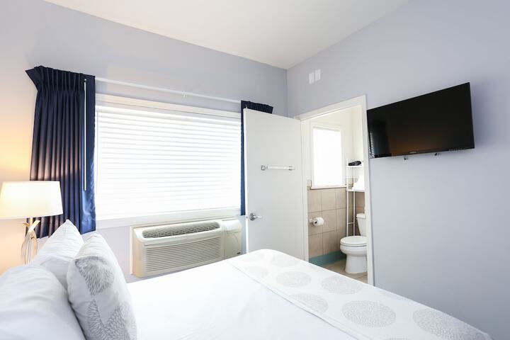 Room 10 of 51