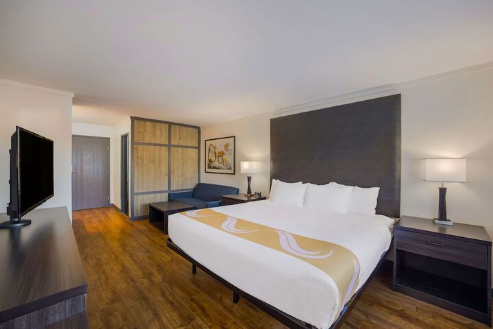 Room 22 of 36
