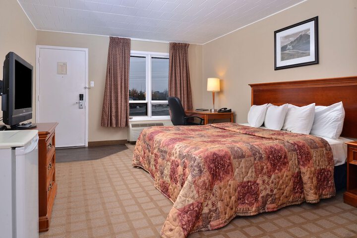 Room 12 of 21