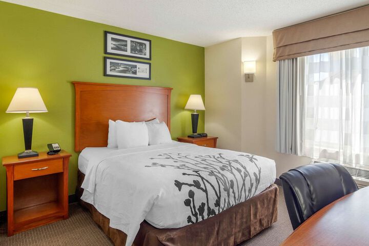 Room 21 of 31