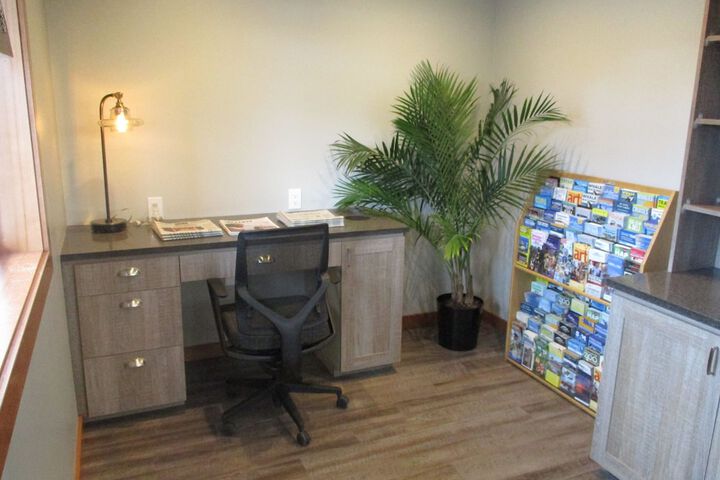 Business Center 120 of 128