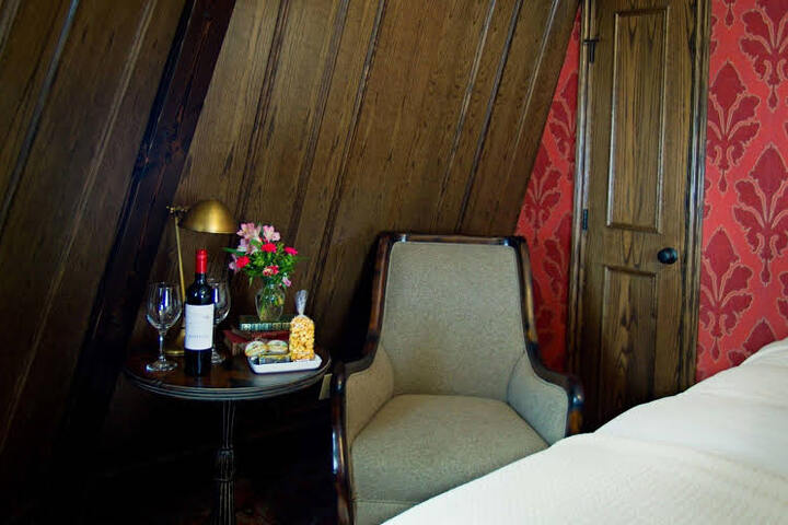 Room 1 of 41