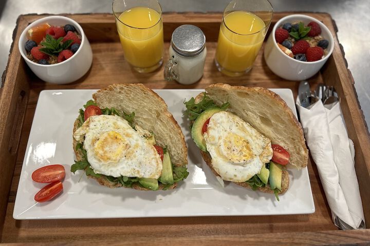 Breakfast/Coffee Service 117 of 145