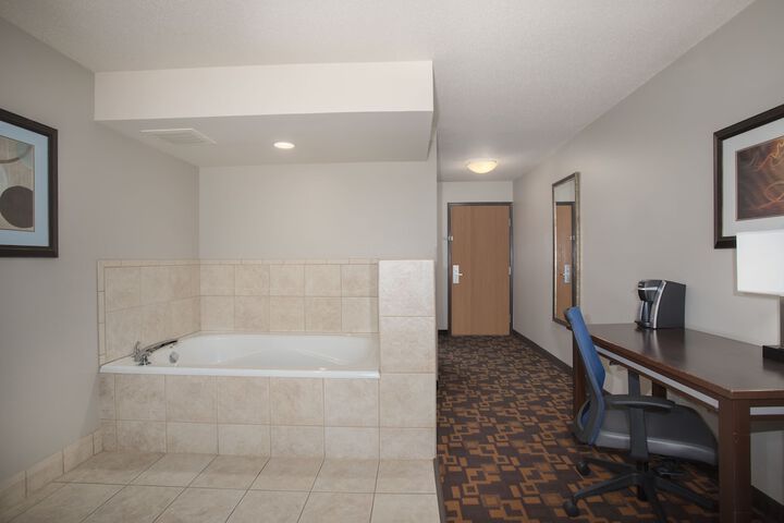 Holiday Inn Express & Suites Yankton by IHG