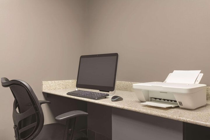Business Center 24 of 24