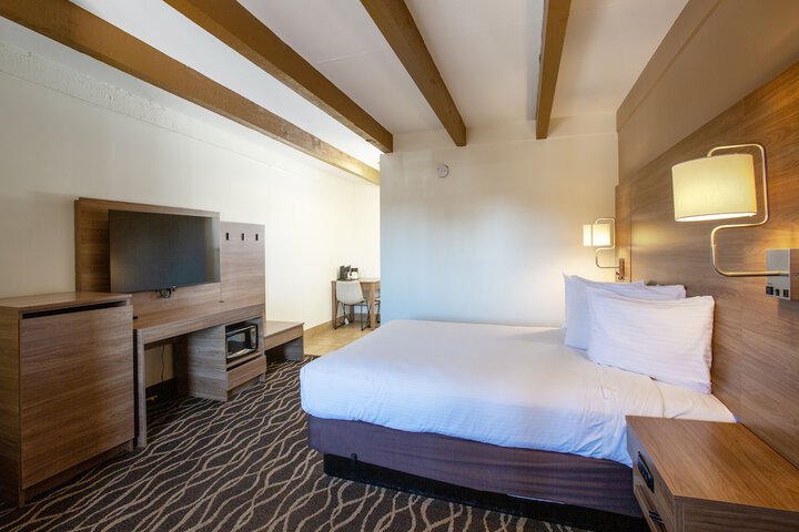 Room 22 of 46