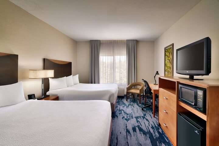 Room 16 of 34