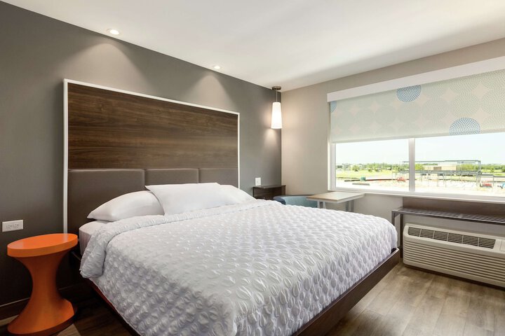 Room 15 of 31