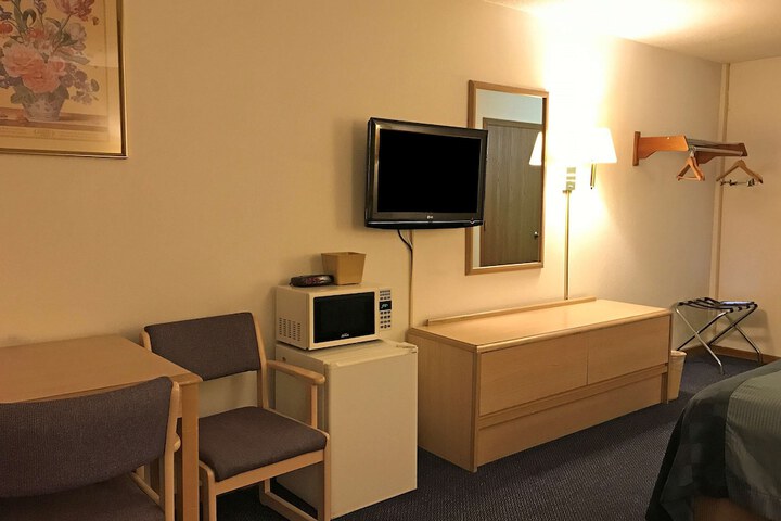 Room 15 of 22