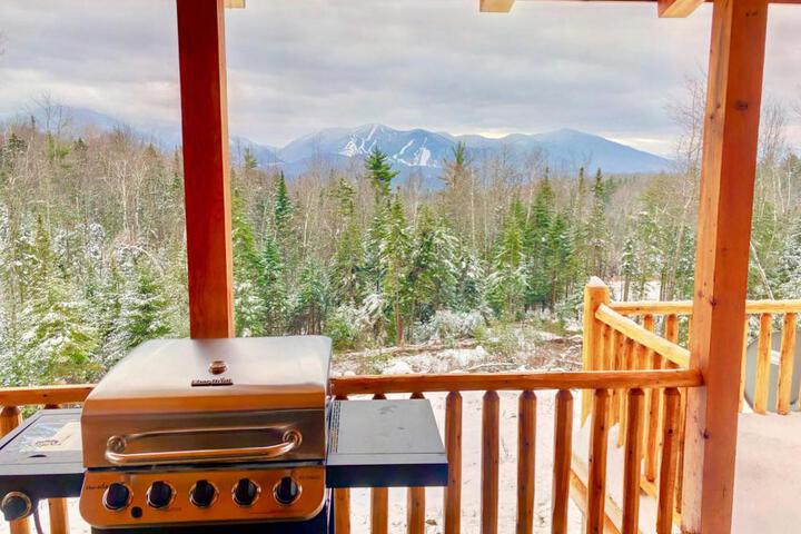 UV Log home with direct Cannon Mountain views Minutes to attractions Fireplace Pool Table AC