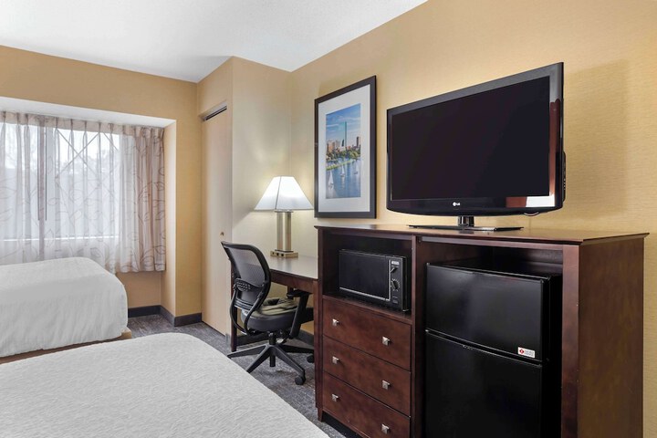 Room 16 of 48