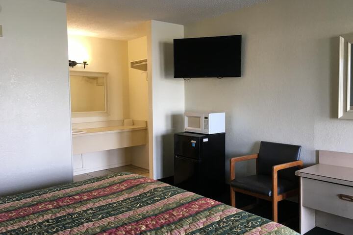 Riviera Motel
