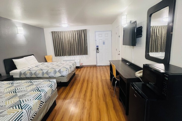 Motel 6 Brinkley AR