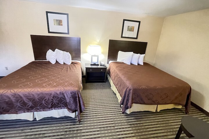 Room 16 of 29