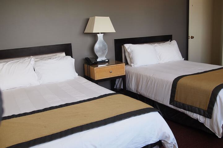 Stamford Suites