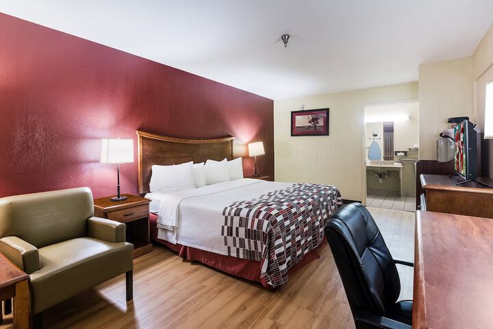 Red Roof Inn Conroe North - Willis