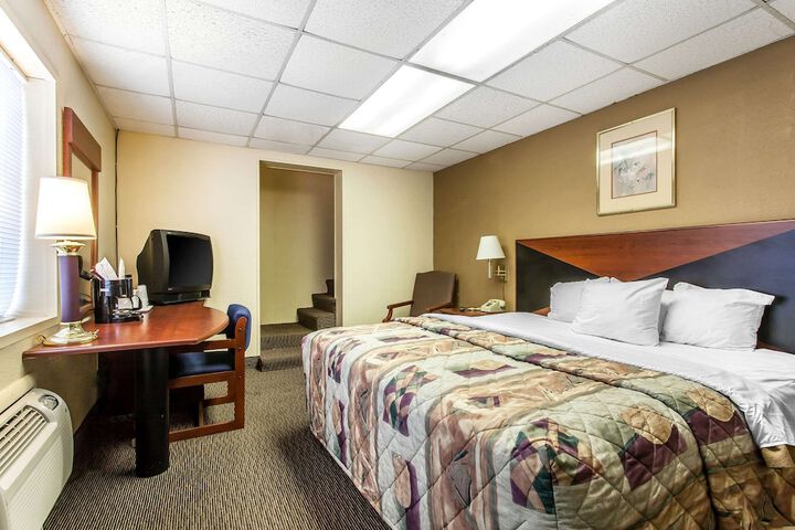 Room 40 of 44