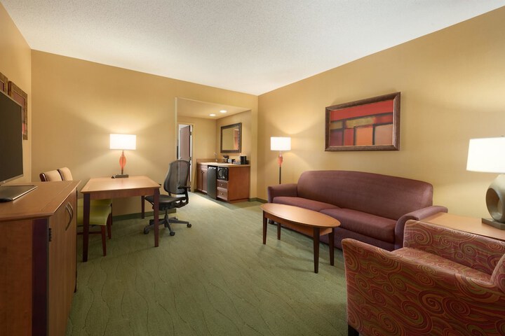 Room 13 of 41