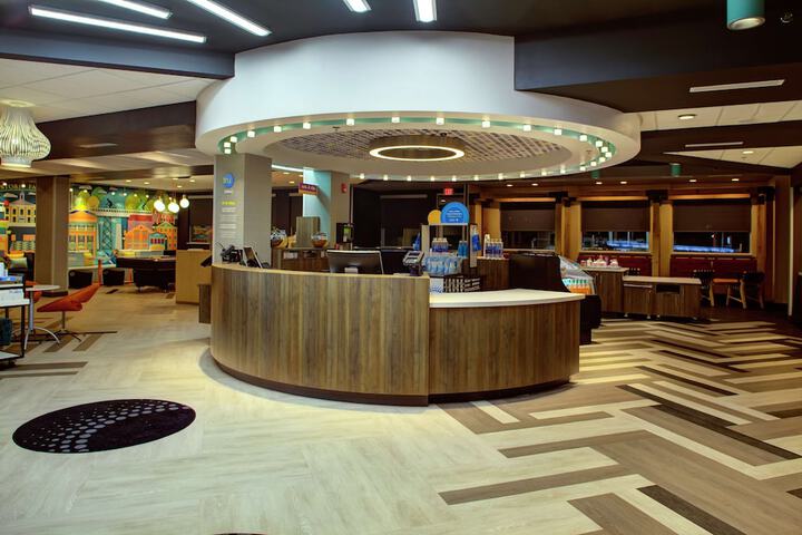 Hotel Interior 4 of 34