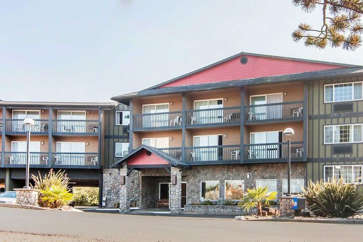Comfort Inn & Suites Lincoln City