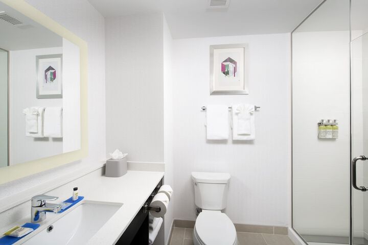 Room 14 of 27