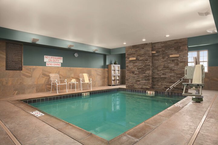 Pool 2 of 29