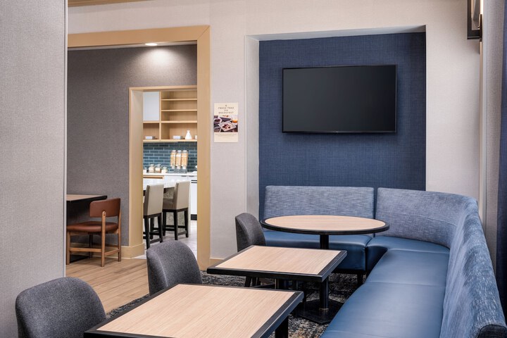 Hyatt Place Columbia / Harbison