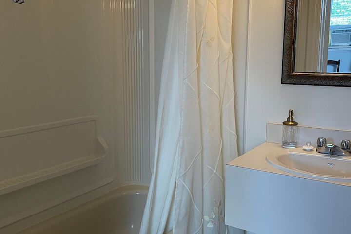 Room 47 of 74