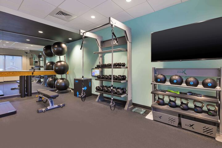 Tru by Hilton Comstock Park Grand Rapids
