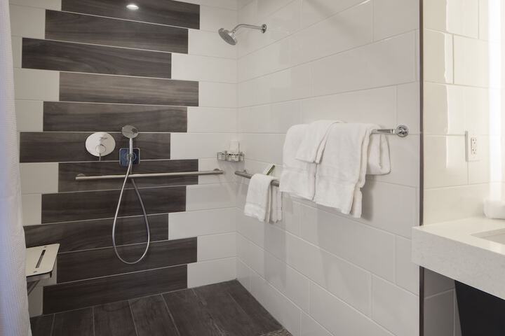 Room 14 of 35