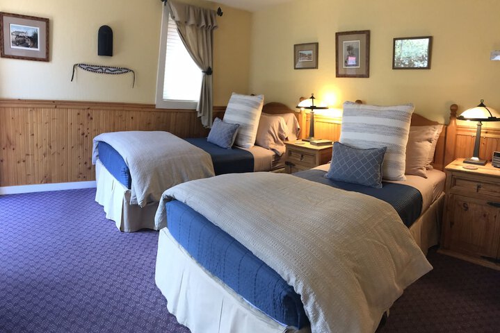 Room 53 of 79