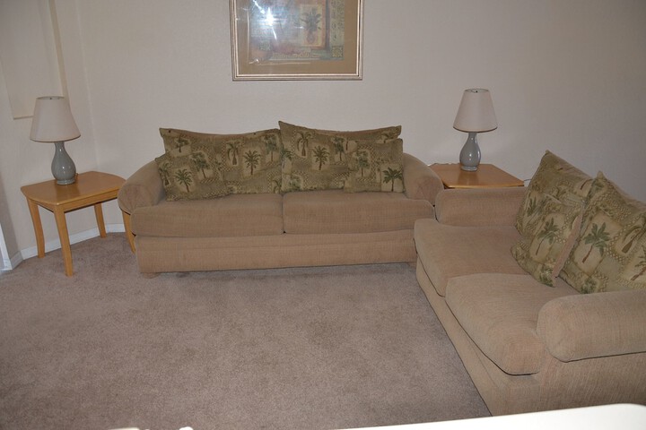 Room 7 of 9