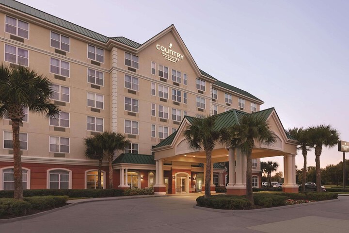 Hotel 4 of 23