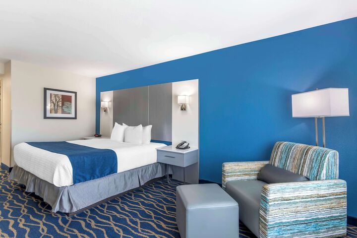 Room 18 of 42