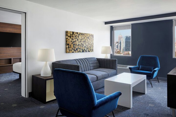 Room 11 of 27