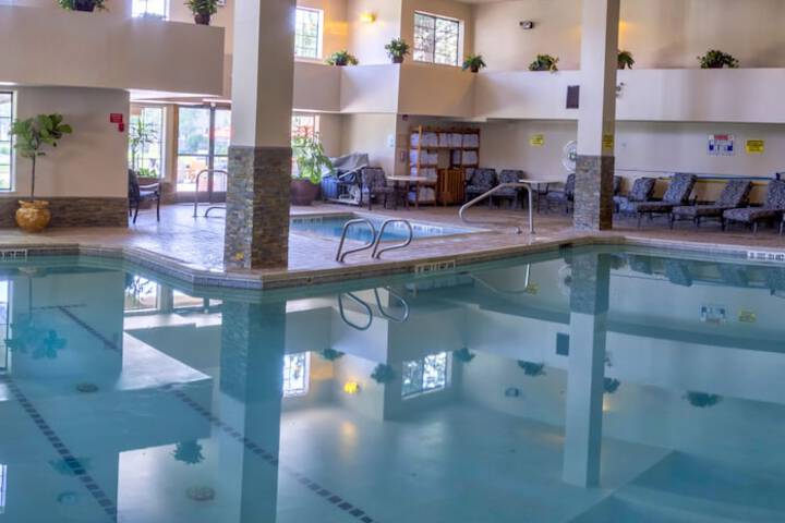 MCM Elegante Lodge & Suites Ruidoso