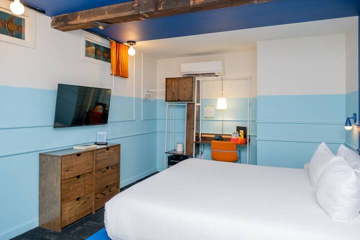 Room 101 of 195