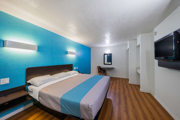 Motel 6 Grand Prairie TX - Interstate 30